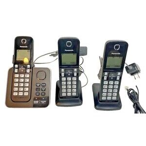Panasonic KX-TGC360 Cordless Phone w/ Digital Answering Machine + 2 Base - USED